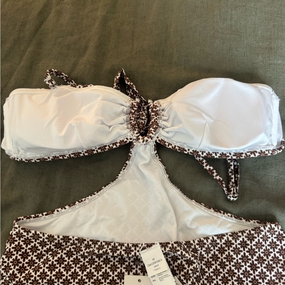 Cupshe x Joelle fletcher Brown and White Geometric onesie Swimsuit - Picture 5 of 7